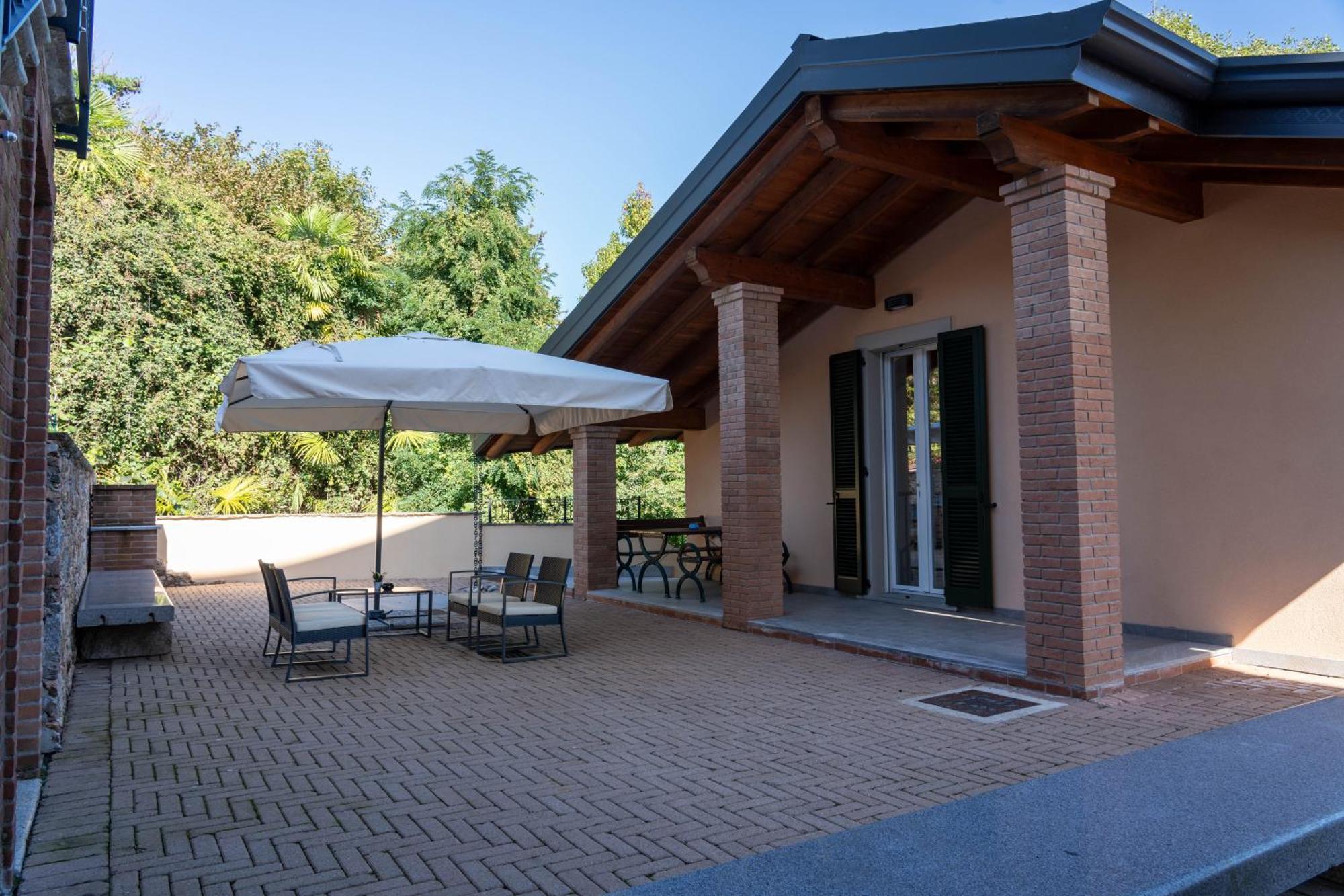 Villa San Carlo 阿罗纳 外观 照片