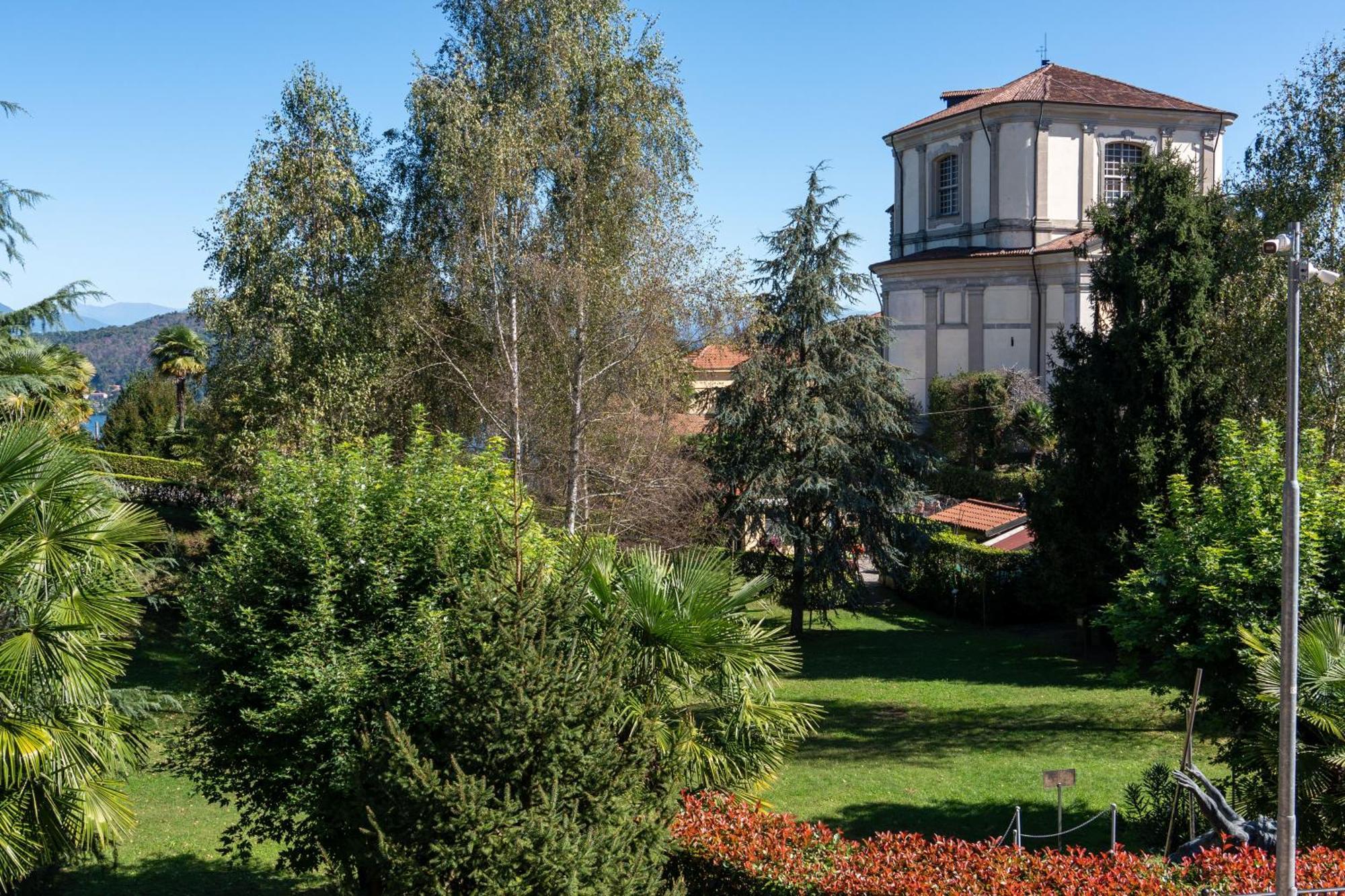 Villa San Carlo 阿罗纳 外观 照片
